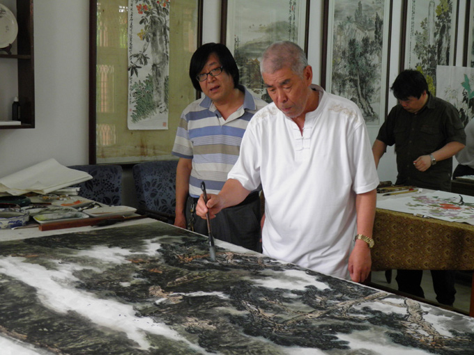 画家赵振云与著名画家刘承志在济南画院